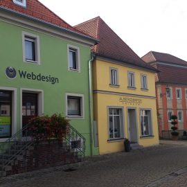 Beckspaced – die Webagentur am Marienplatz 9 in Wiesentheid nun in neuer Pracht & Farbenglanz! Beckspaced – die Webagentur am Marienplatz 9 in Wiesentheid nun in neuer Pracht & Farbenglanz!